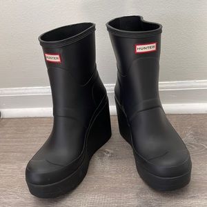 Hunter Women's Original Mid Wedge Short Booties - Black size 38 W7